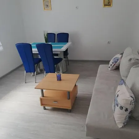 Una * Zgornje Gorje